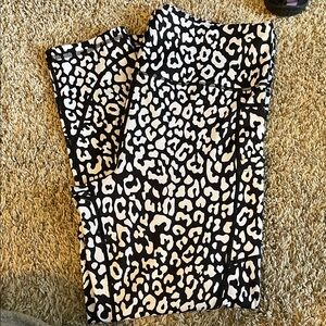 ZYIA Black and White Patterned Leggings